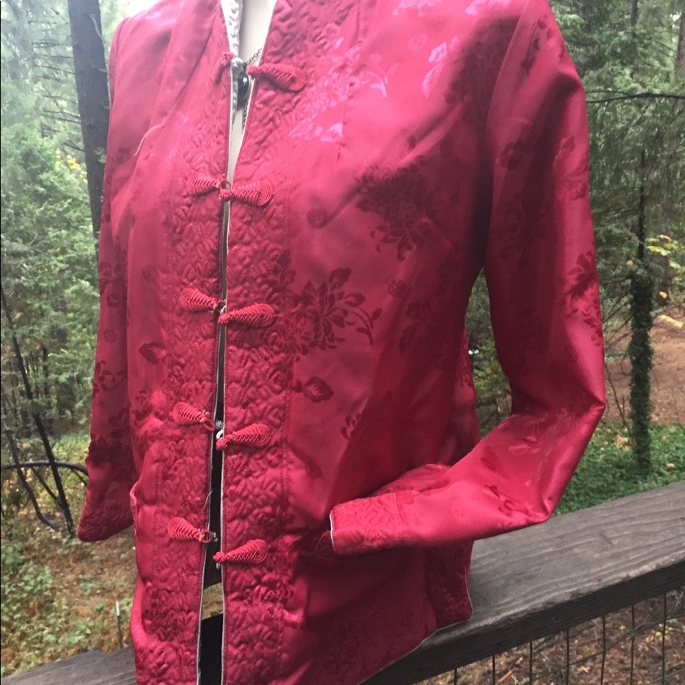 Mandarin silk reversible  quilted embroidered  burgundy jacket - Picture 7 of 16